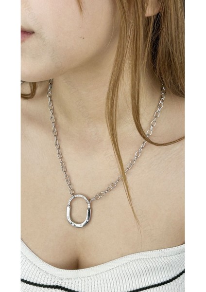 Kolye, Zirkon Taşlı, Kararmayan Paslanmaz Çelik, Kilit Detaylı, Gümüş Renk, Model245 fiyatları