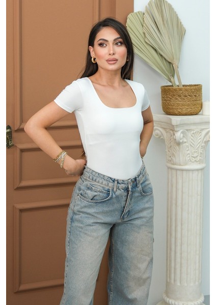 Kadın T-Shirt Kısa Kollu Kare Yaka Alttan Çıtçıtlı Slim Fit Zıbın Bluz modelleri