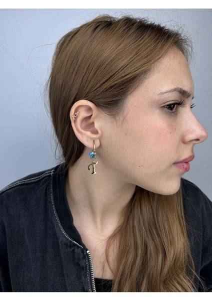 Harf Küpe, Kararmayan Paslanmaz Çelik, T Harf, Nazar Detaylı, Altın Renk, Model167 fiyatları