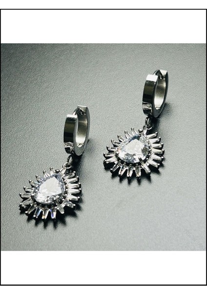 Küpe, Zirkon Taşlı, Kararmayan Paslanmaz Çelik, Sallantılı, Gümüş Renk, Model490 modelleri