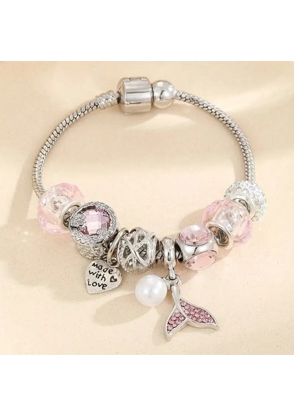 Pandora Tarz , Made With Love , Balık Kuyruğu Sevgi Temalı Charmlı Bileklik, Ahşap Kutu Içerisinde fırsatları