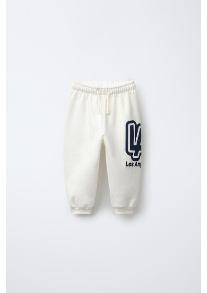 Erkek Çocuk Pamuklu Beyaz La Baskılı Sweatshirt Eşofman Alt-Üst Takım indirimleri