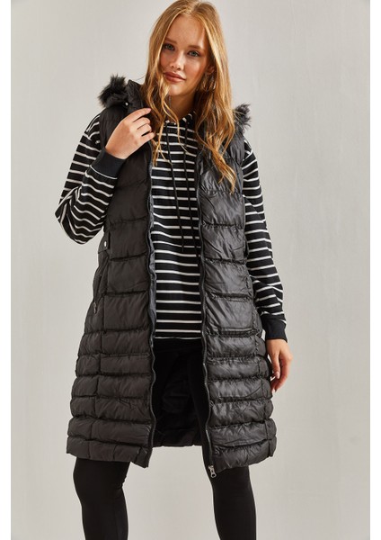 Kadın Kapişonu Kürklü Cep Desenli Uzun Yelek modelleri