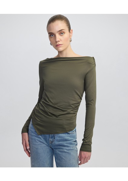 Kayık Yaka Tişört IW6250070016022