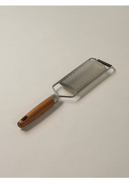 Carle Akasya Çelik Rende (32 Cm) fiyatları