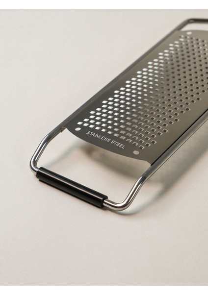 Carle Akasya Çelik Rende (32 Cm) fırsatları