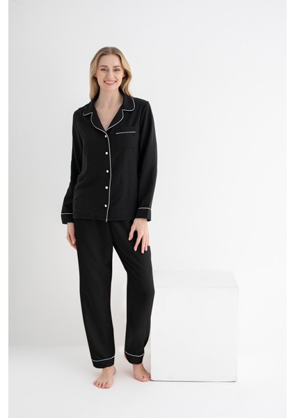 Kadın Aerobin Pijama Takımı – Siyah & Açık Pembe, Düğmeli Cep ve Biyeli Manşet Detaylı fırsatları