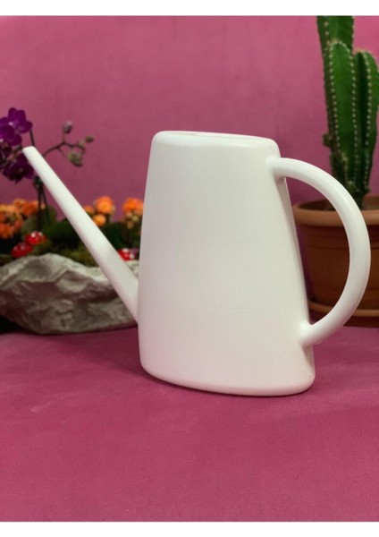 Beyaz Renk Plastik Çiçek Saksı Suluğu Sulama Kabı 1.7 Lt fiyatları