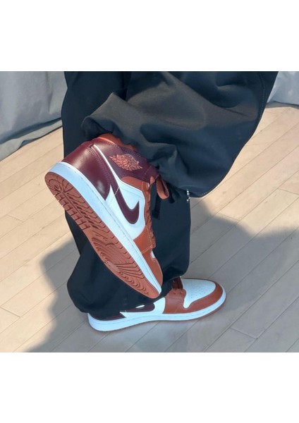 Air Jordan 1 Mid Bred Toe (W) Unisex Spor Ayakkabı modelleri