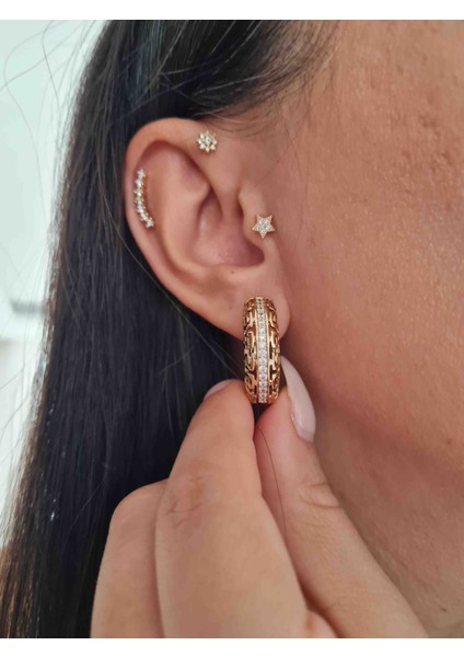 Zirkon Taş Detaylı Halka Kadın Çelik Küpe fiyatları