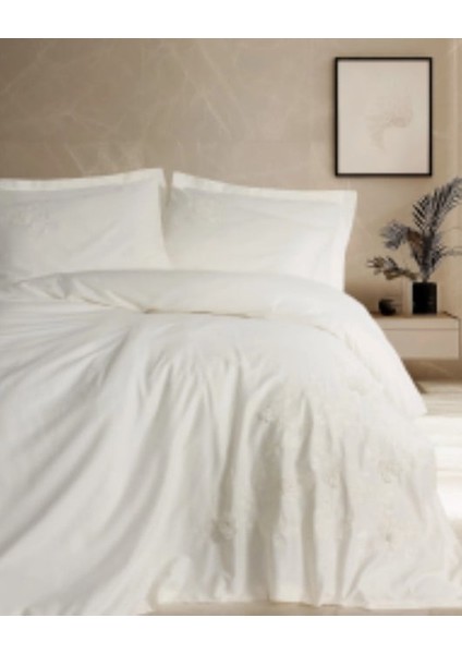 3D Nakışlı Çift Kişilik Saten Nev Takımı Chic Ekru