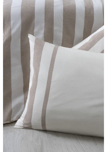 %100 Pamuk Çizgili Çift Kişilik Nevresim Takımı (200X220CM) fiyatları