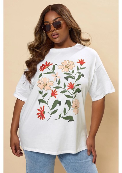 Büyük Beden Kısa Kollu Bisiklet Yaka Çiçek Desenli T-Shirt 304177