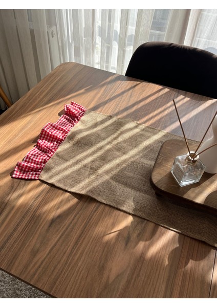 Jüt Fırfırlı Runner