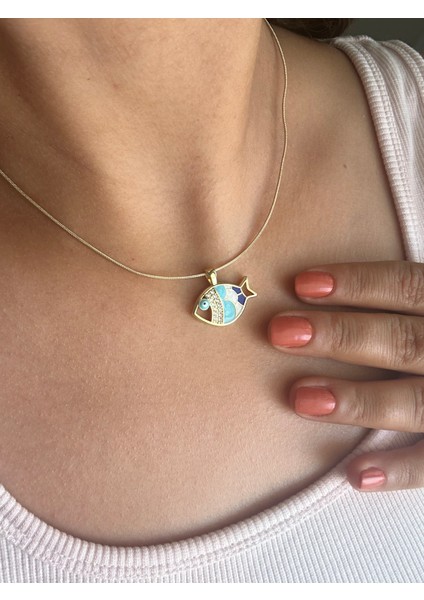 Badelis Çelik Gold Balık Figürlü Renkli Taşlı Kolye fırsatları