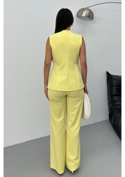 Kadın Ikili Alt Üst Takım Şık Düğme Detaylı Bisiklet Yaka Regular Yelek Pantolon Takım
