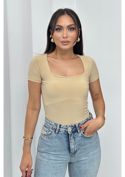 Kadın Kısa Kollu T-Shirt Kare Yaka Çift Kat Sandy Kumaş Crop T-Shirt modelleri
