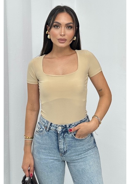 Kadın Kısa Kollu T-Shirt Kare Yaka Çift Kat Sandy Kumaş Crop T-Shirt fırsatları