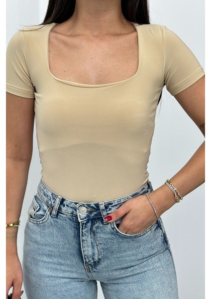 Kadın Kısa Kollu T-Shirt Kare Yaka Çift Kat Sandy Kumaş Crop T-Shirt indirimleri