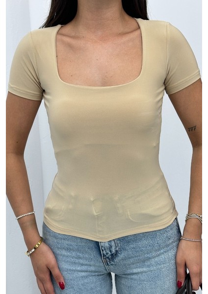 Kadın Kısa Kollu T-Shirt Kare Yaka Çift Kat Sandy Kumaş Crop T-Shirt
