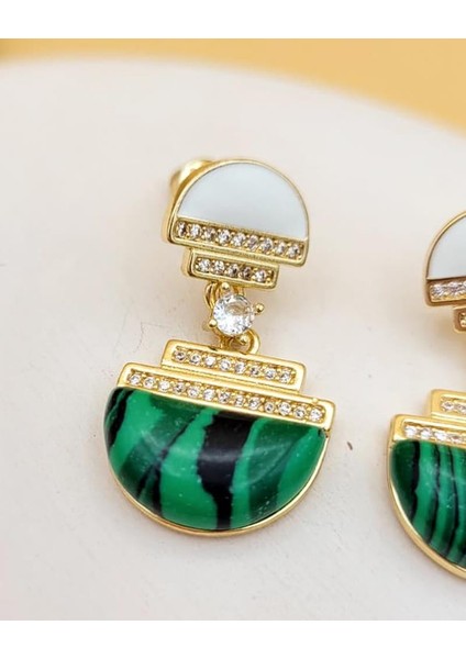 Zirkon Taşlı Yeşil Artemis Küpe indirimleri
