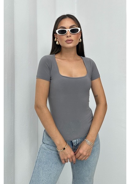 Kadın Kısa Kollu T-Shirt Kare Yaka Çift Kat Sandy Kumaş Crop T-Shirt