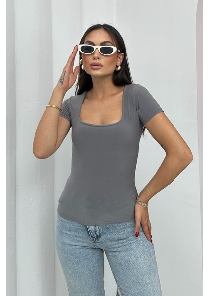 Kadın Kısa Kollu T-Shirt Kare Yaka Çift Kat Sandy Kumaş Crop T-Shirt fiyatları
