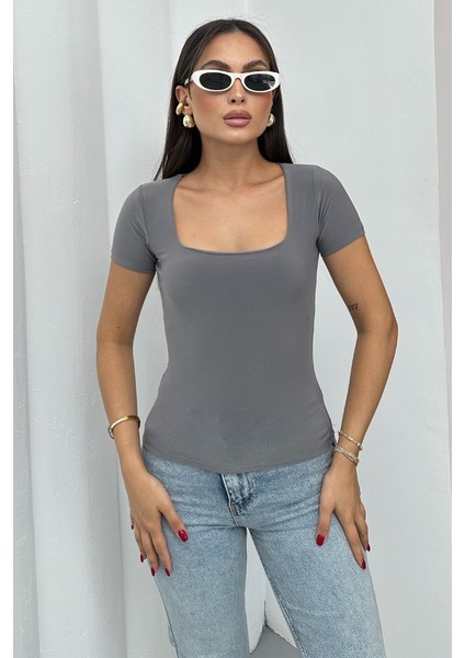 Kadın Kısa Kollu T-Shirt Kare Yaka Çift Kat Sandy Kumaş Crop T-Shirt indirimleri