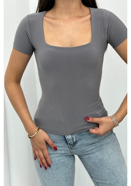Kadın Kısa Kollu T-Shirt Kare Yaka Çift Kat Sandy Kumaş Crop T-Shirt