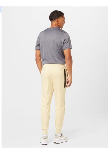 Sportswear Tech Fleece Lightweight Slim-Fit Erkek Eşofman Altı Dar Kesim Cng-Store modelleri