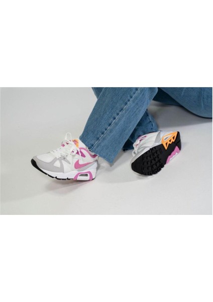 Air Structure Triax 91 Kadın Ayakkabısı fırsatları