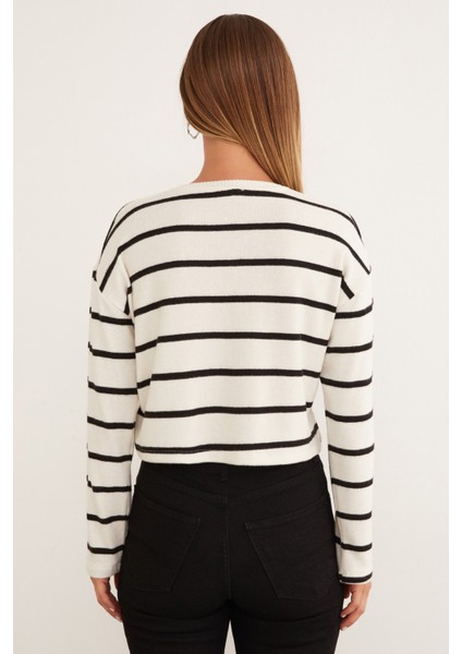 Çizgili Crop Triko Bluz fırsatları
