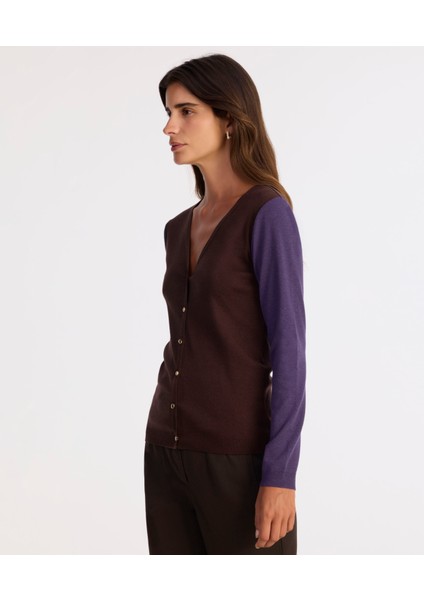 V Yaka Renk Bloklu Hırka fiyatları