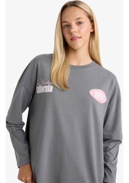 Loose Fit Bisiklet Yaka Sırt Baskılı Uzun Kollu Tişört F8914AX25AU indirimleri