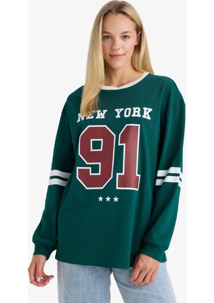 Loose Fit Bisiklet Yaka Sırt Baskılı Sweatshirt F8913AX25AU indirimleri