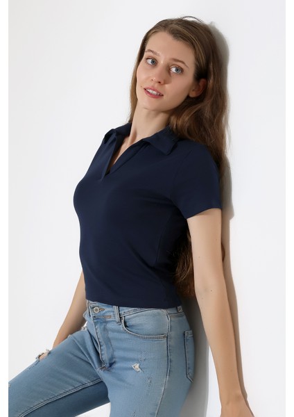 Relax Fit Rahat Kesim Pamuklu Ribana Gömlek Yaka Kısa Kol Basic Kadın Tshirt 22023 Lacivert fiyatları