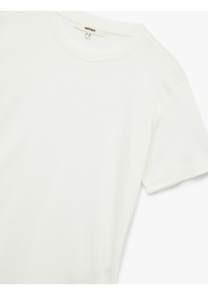 Pamuk Modal Karışımlı Slim Fit Kısa Kollu Bisiklet Yaka Basic Tişört modelleri