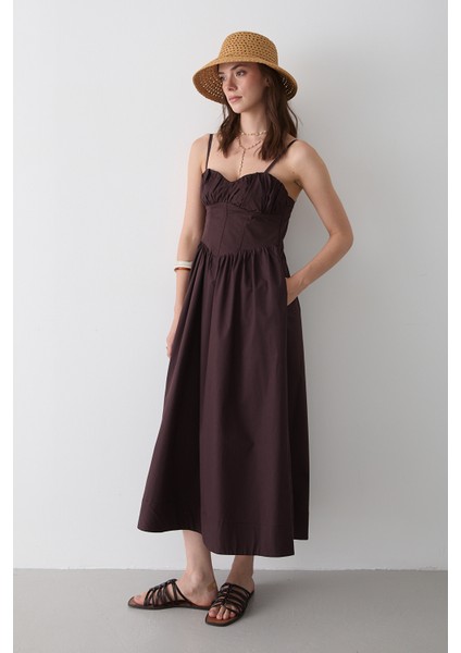 Kahverengi Bel Detaylı Poplin Elbise fiyatları