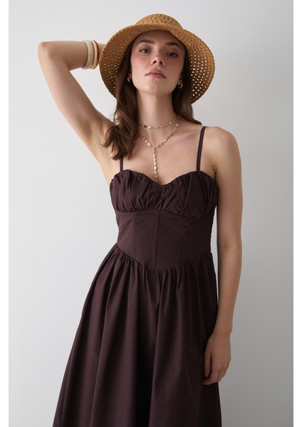 Kahverengi Bel Detaylı Poplin Elbise fırsatları