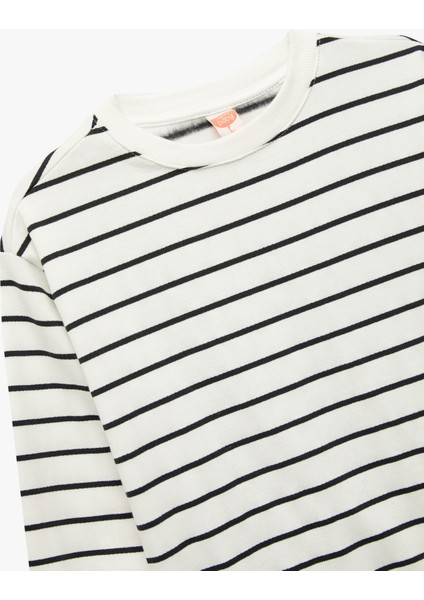 Şardonlu Uzun Kollu Bisiklet Yaka Sweatshirt modelleri