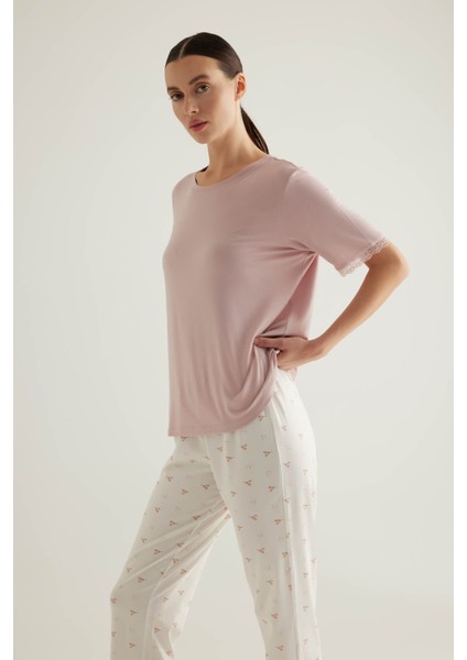 Kadın Pamuklu Dantel Detaylı Pijama Üstü indirimleri