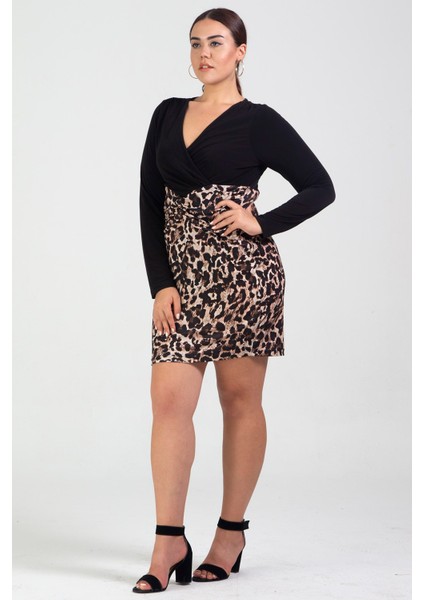 Kadın Siyah Anvelop Yaka Bel Ve Leoparpar Detaylı Uzun Kollu Elbise 65N23257 modelleri
