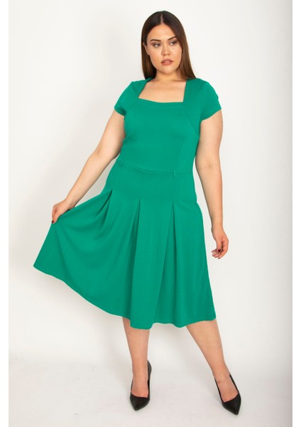 Kadın Yeşil Kare Yakalı Pileli Elbise 65N26567 modelleri