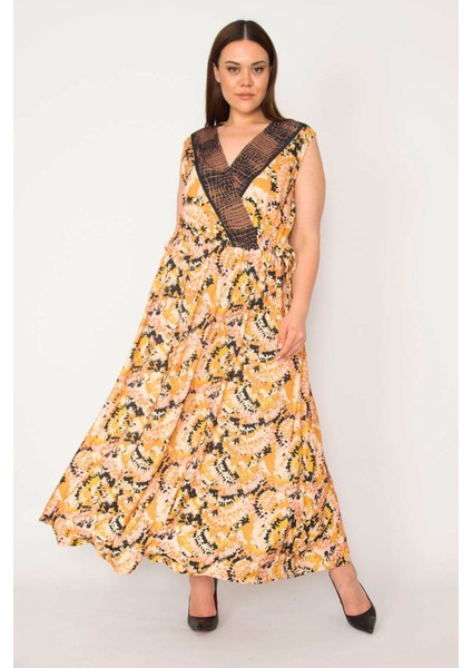 Kadın Renkli Anvelop Yakalı Uzun Elbise