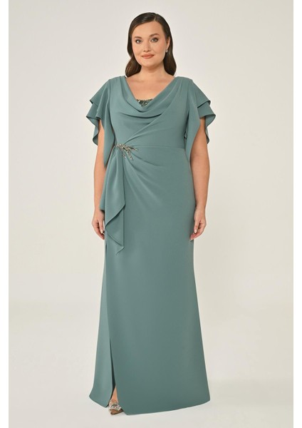 Alfa Beta Kadın Degaje Yaka ve Büzgülü Krep Uzun Abiye Elbise