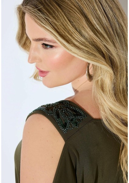 Kadın Büyük Beden Haki, Omuz Açık, Pul ve Boncuk Işli Jarse Bluz 65N38966 fırsatları