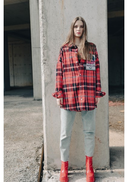 R-3818 Erkek Ayaklı Yaka Patch'li Ekose Gömlek fırsatları