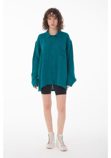 R-6052 Ayaklı Yaka Cep Detaylı Uzun Kol Müslin Gömlek