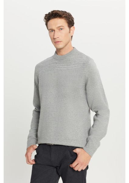 Erkek Gri Standart Fit Normal Kesim Yarım Balıkçı Yaka Triko Kazak fırsatları