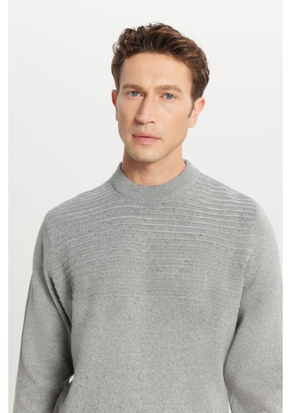 Erkek Gri Standart Fit Normal Kesim Yarım Balıkçı Yaka Triko Kazak indirimleri